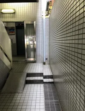 道玄坂スヤマビルの外観