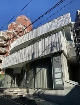 iori表参道ビルの外観