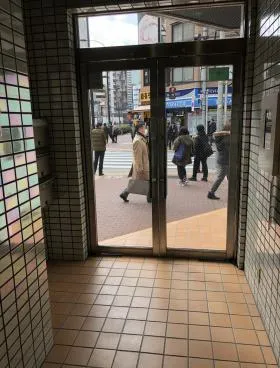 根本ビルの外観