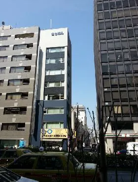 多七ビルの外観