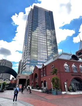 恵比寿ガーデンプレイスタワーの外観