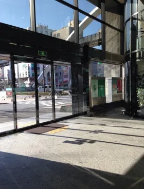住友生命りそな千葉ビルの外観