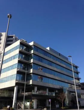 日企千葉みなとビルの外観