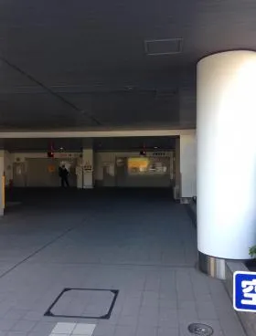 日企千葉みなとビルの外観