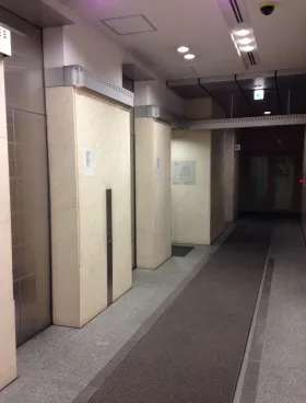 富士見ハイネスビルの外観