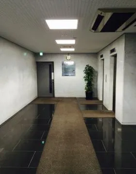 KY三番町ビルの外観