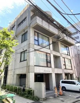 アルカサルビルの外観