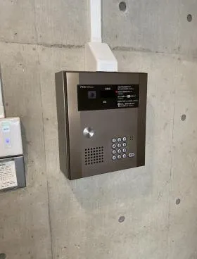 アルカサルビルの外観