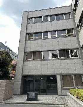 一番町進興ビルの外観