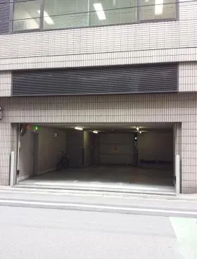 麹町鶴屋八幡ビルの外観