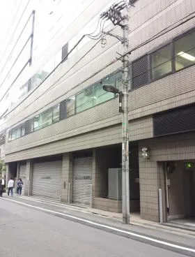 麹町鶴屋八幡ビルの外観