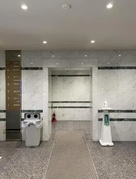東穀アネックスビルの外観