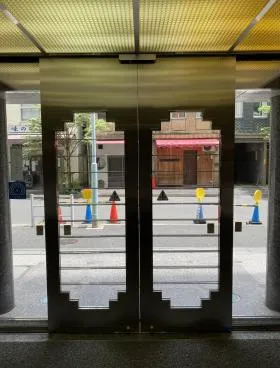 東穀アネックスビルの外観