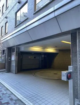 虎ノ門東洋共同ビルの外観