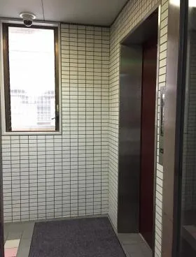 中野ビルの外観