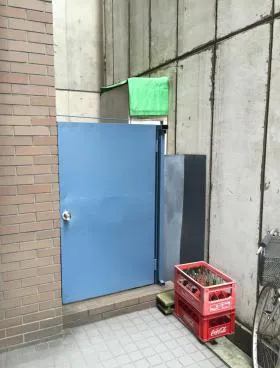 おおとり軒ビルの外観