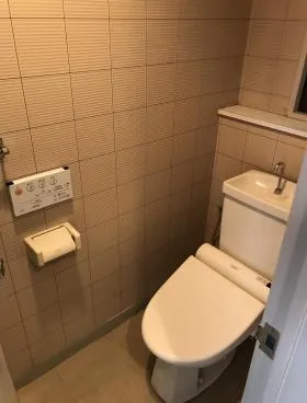 ユニ21ビルの外観