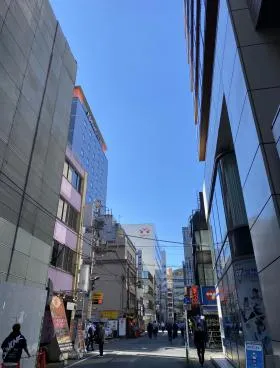 秋葉原HFビルの外観