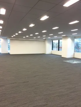 中野セントラルパークイーストビルの外観