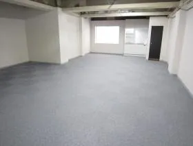 正興鶴瀬駅前ビルの外観