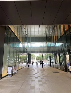 東京スクエアガーデンの外観
