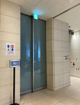 東京スクエアガーデンの外観