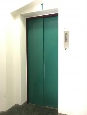 高宮ビルの外観