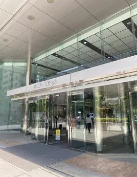 エステック情報ビルの外観