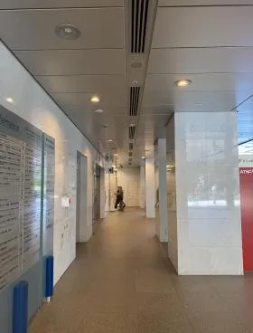 エステック情報ビルの外観