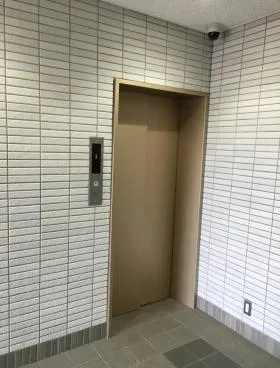 明治安田生命目黒ビルの外観