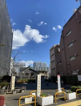 光ビルの外観