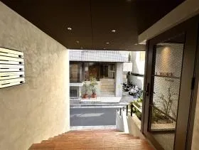 NOVEL WORK TSUKIJIビルの外観