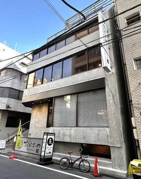 NOVEL WORK TSUKIJIビルの外観