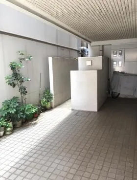 ナカシゲビルの外観
