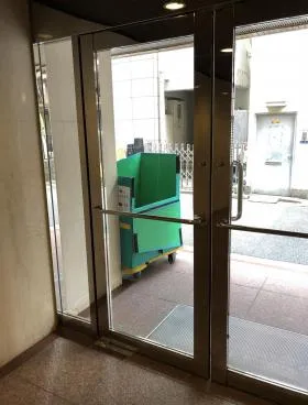 新橋加藤ビルの外観