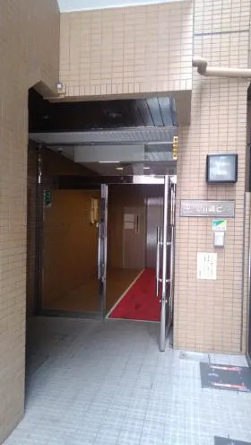 平松川崎ビルの外観