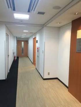新麹町ビルの外観