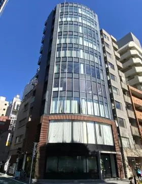 Gyoen Rビルの外観