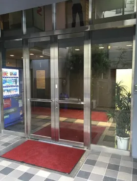 西新宿KIHビルの外観