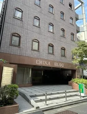 エミナビルの外観
