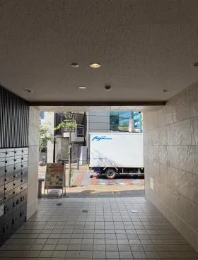 新宿ヤマトビルの外観