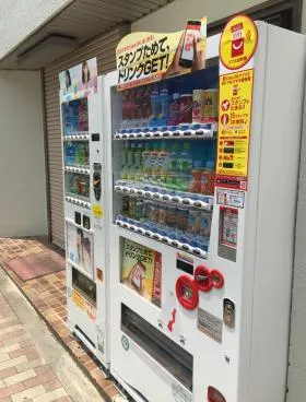 芹澤ビルの外観
