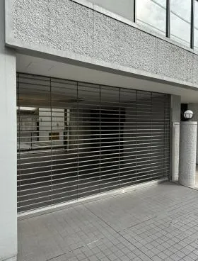 コートイン信濃町(大京町)の外観