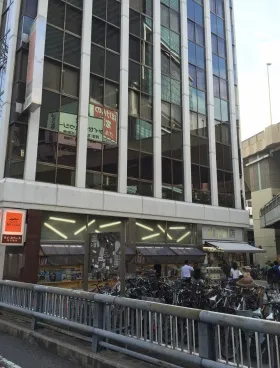 渋谷オミビルの外観