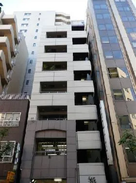 銀座参番館ビルの外観