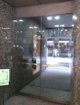 銀座七宝ビルの外観