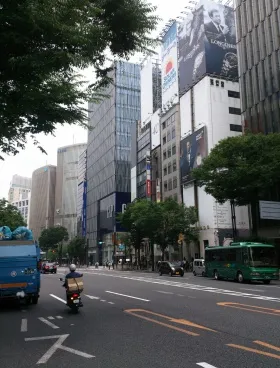 銀座七宝ビルの外観