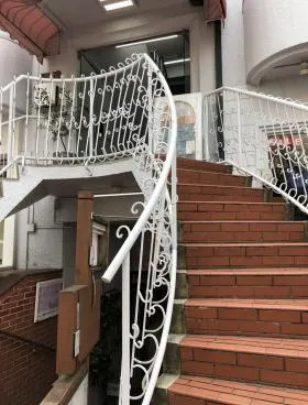 河津ビルの外観