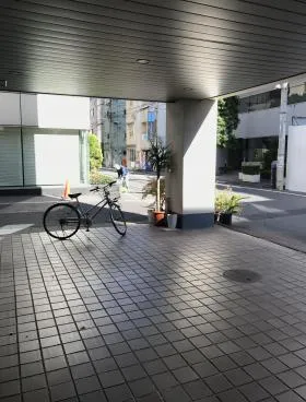 金中ビルの外観