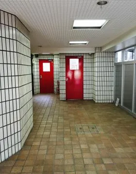 パインヒルズビルの外観